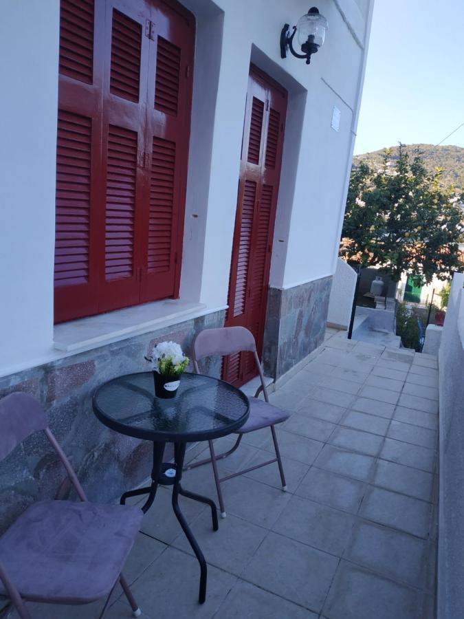 Elthimia'S Apartment Poros Town Eksteriør billede