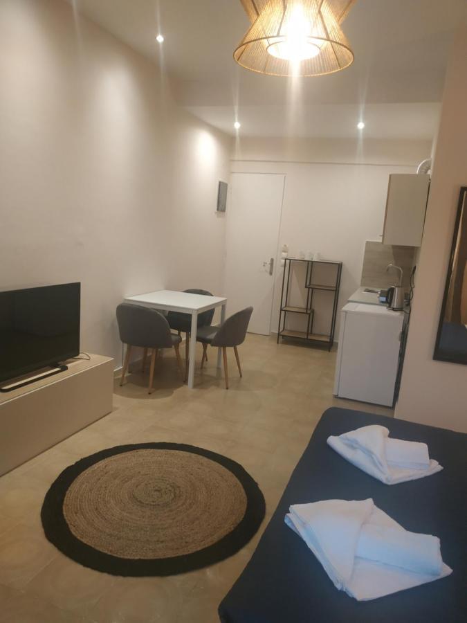 Elthimia'S Apartment Poros Town Eksteriør billede