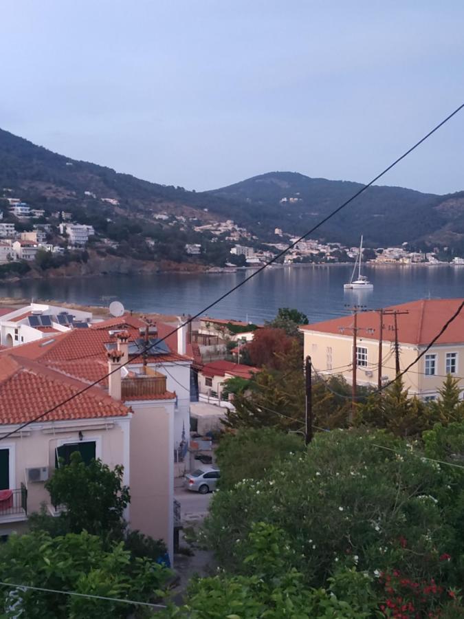 Elthimia'S Apartment Poros Town Eksteriør billede