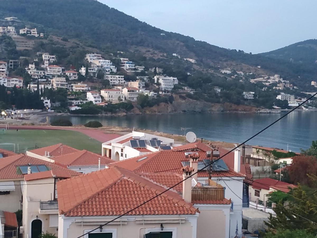 Elthimia'S Apartment Poros Town Eksteriør billede