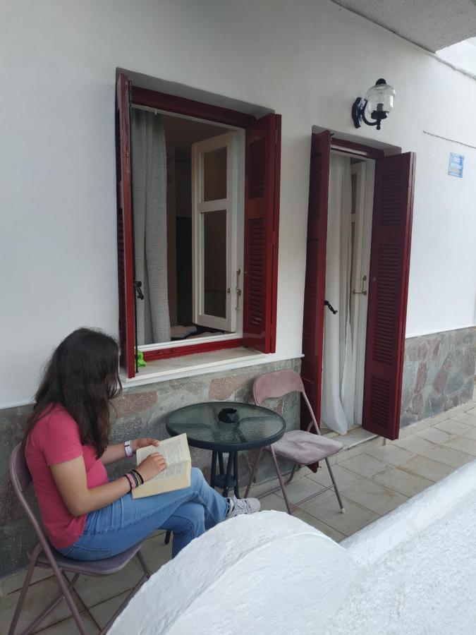 Elthimia'S Apartment Poros Town Eksteriør billede