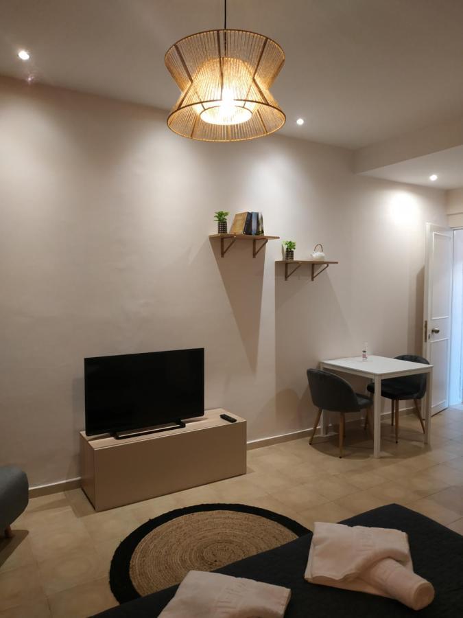 Elthimia'S Apartment Poros Town Eksteriør billede